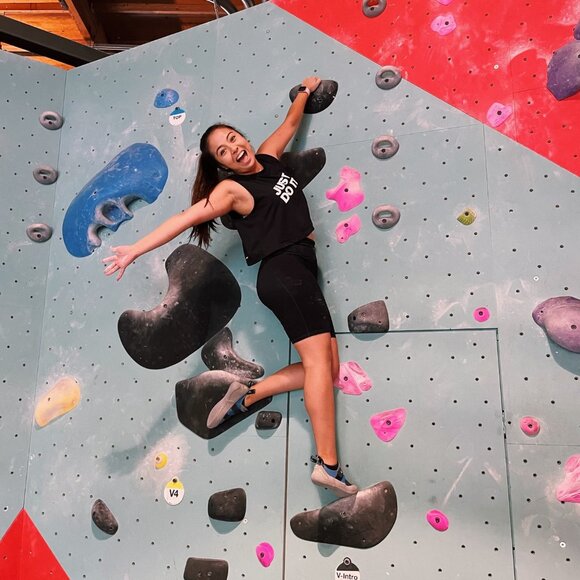 Meet your Posher, Laura - Picture 3 of 7